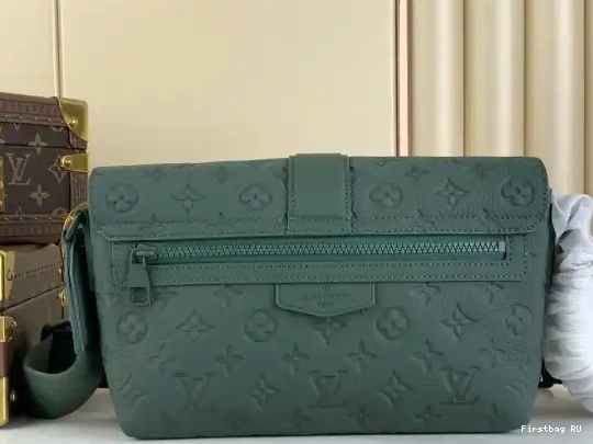 First bags ru S-Cape Messenger-28*16*10cm LOUIS VUITTON 0704